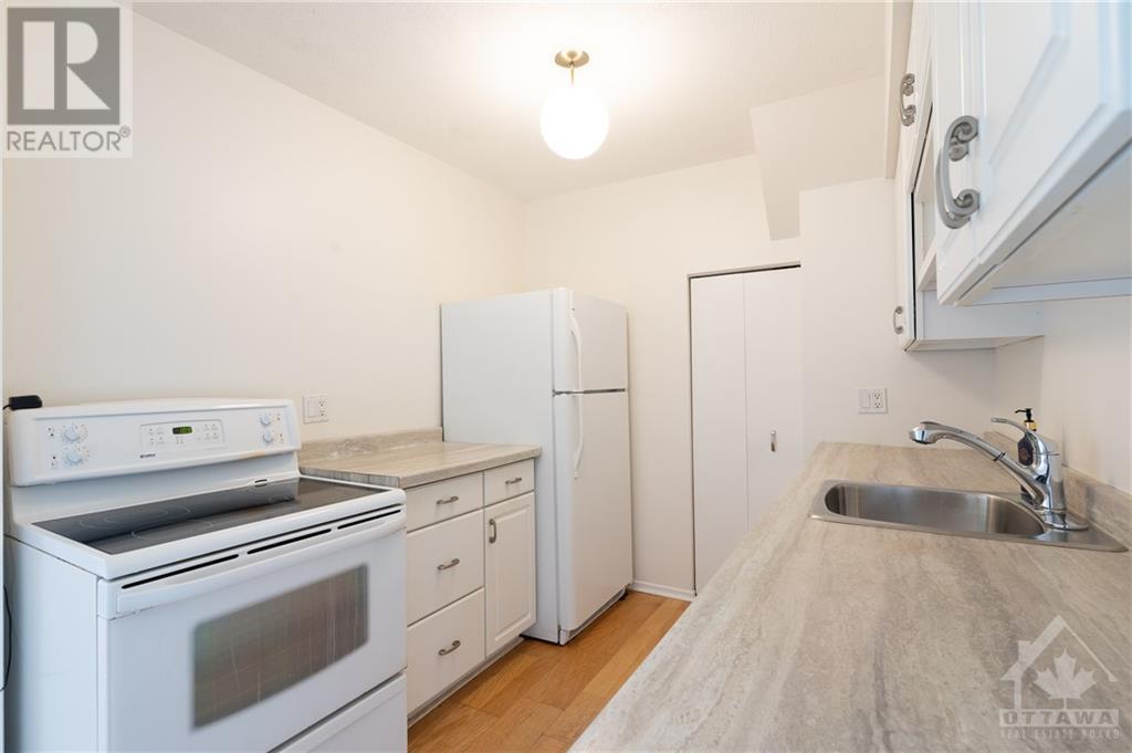3 Banner Road Unit#e, Ottawa, Ontario  K2H 8T3 - Photo 12 - 1360513