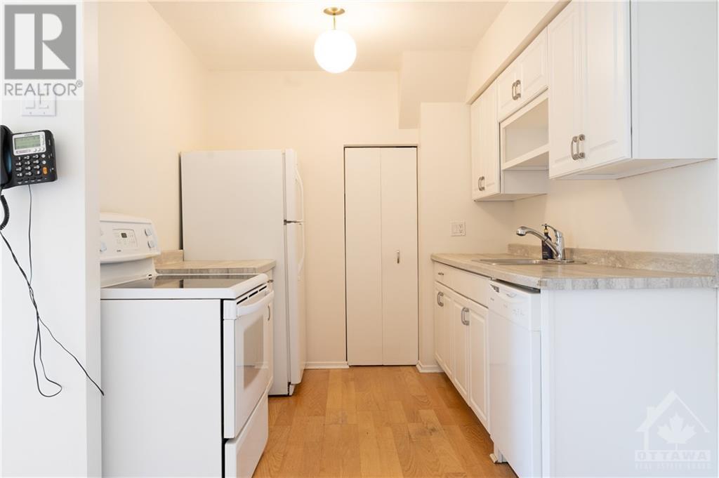3 Banner Road Unit#e, Ottawa, Ontario  K2H 8T3 - Photo 13 - 1360513