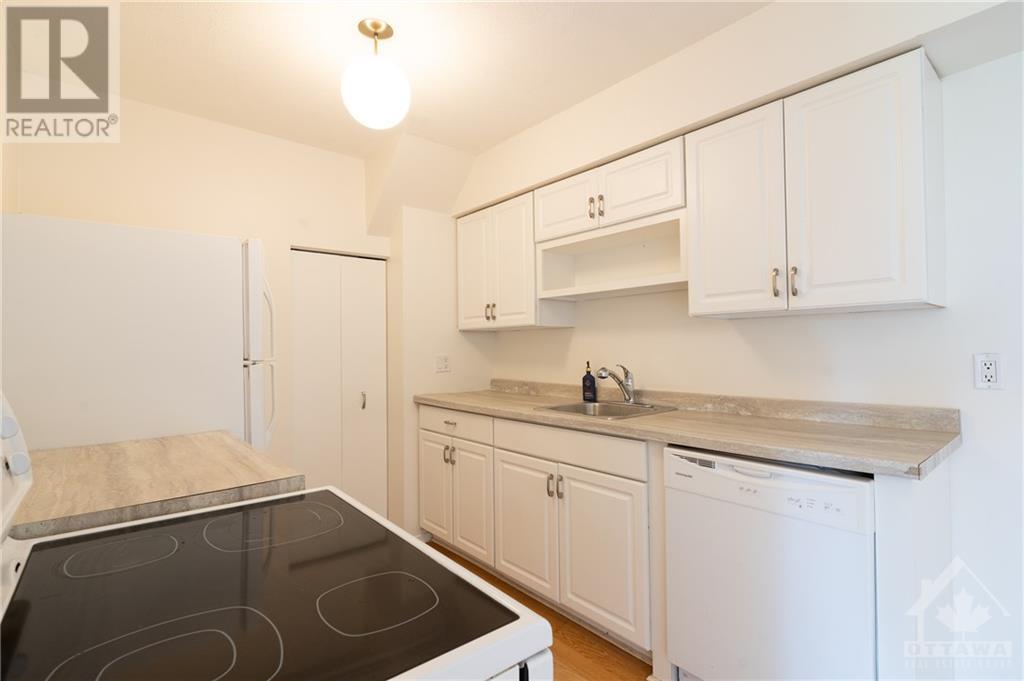 3 Banner Road Unit#e, Ottawa, Ontario  K2H 8T3 - Photo 15 - 1360513