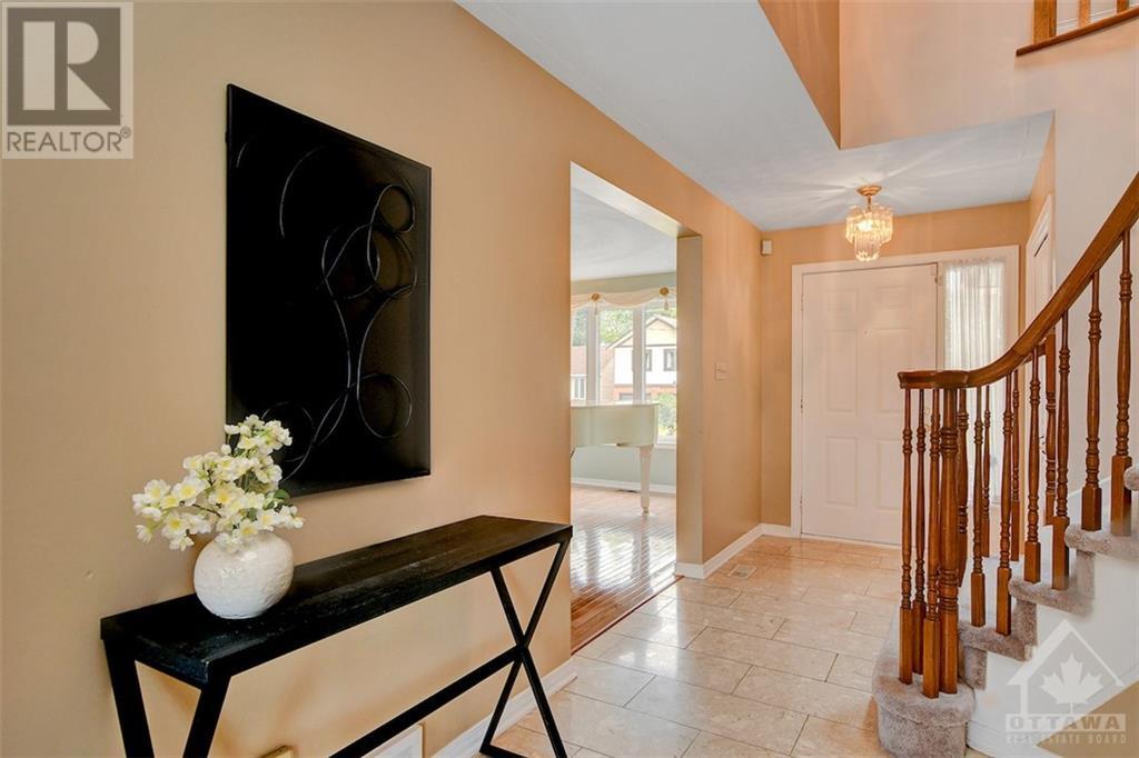 1910 Rosebella Avenue, Ottawa, Ontario  K1T 1G7 - Photo 2 - 1361019