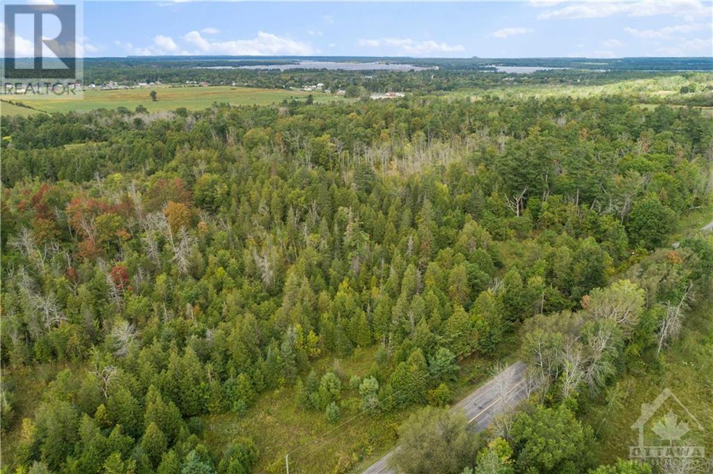 4825 Canon Smith Drive, Fitzroy Harbour, Ontario  K0A 1X0 - Photo 4 - 1361147
