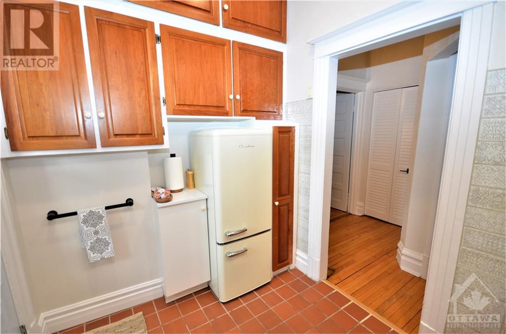 273 Powell Avenue, Ottawa, Ontario  K1S 2A4 - Photo 5 - 1360554