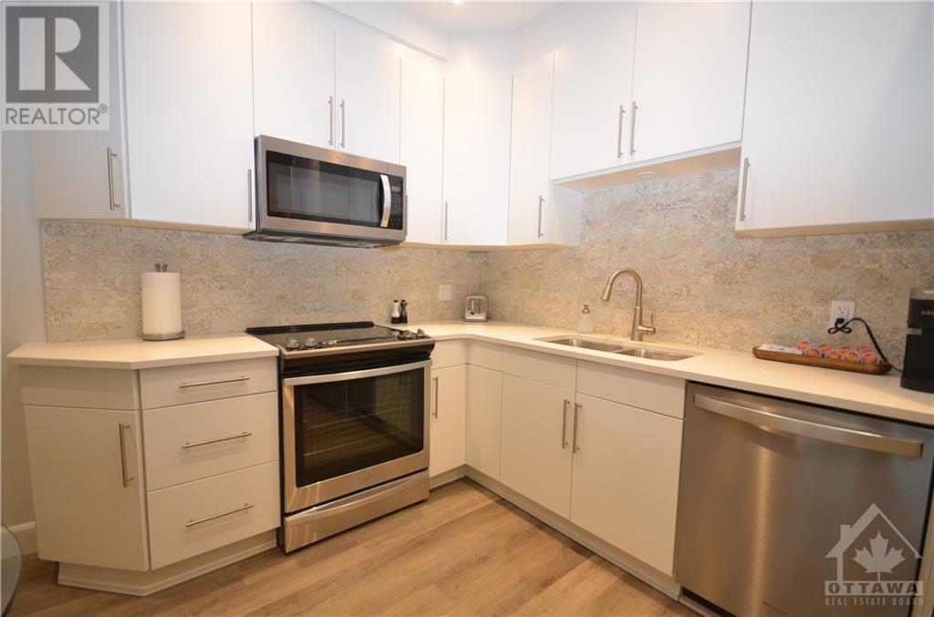 276 Powell Avenue, Ottawa, Ontario  K1S 2A5 - Photo 3 - 1360552
