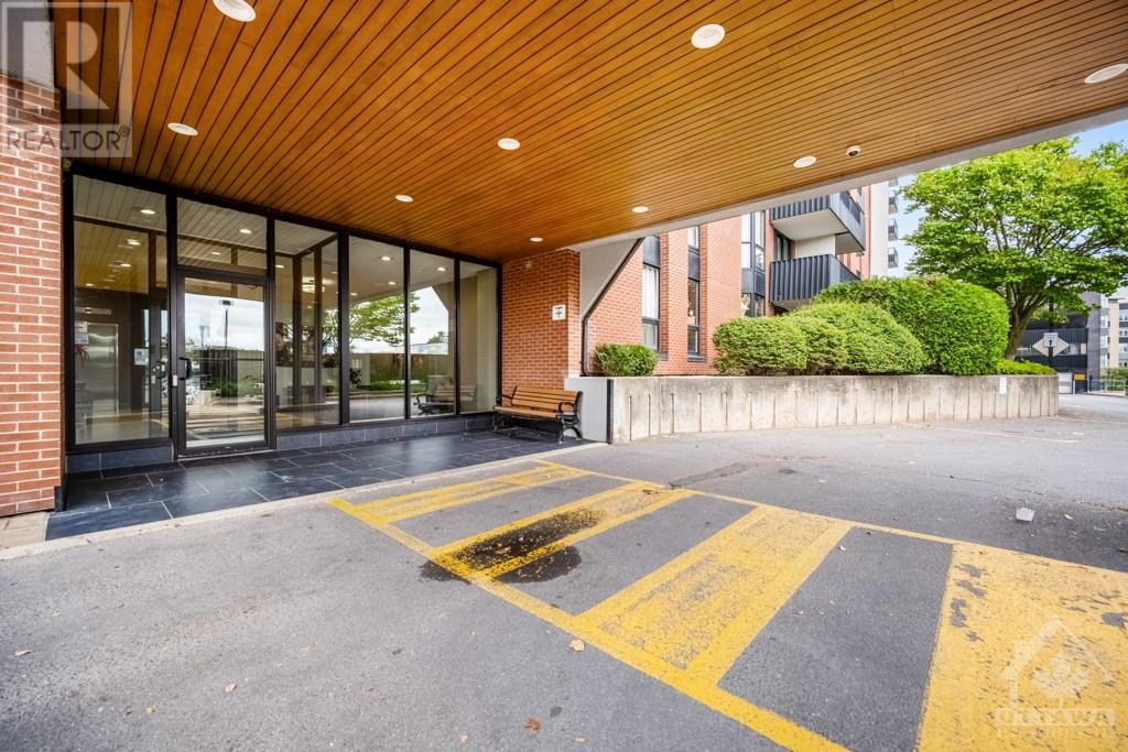 2951 Riverside Drive Unit#1001, Ottawa, Ontario  K1V 8W6 - Photo 2 - 1361187