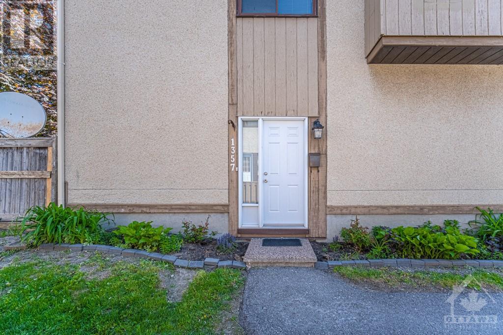 1357 Bethamy Lane, Ottawa, Ontario  K1J 8P6 - Photo 4 - 1361288