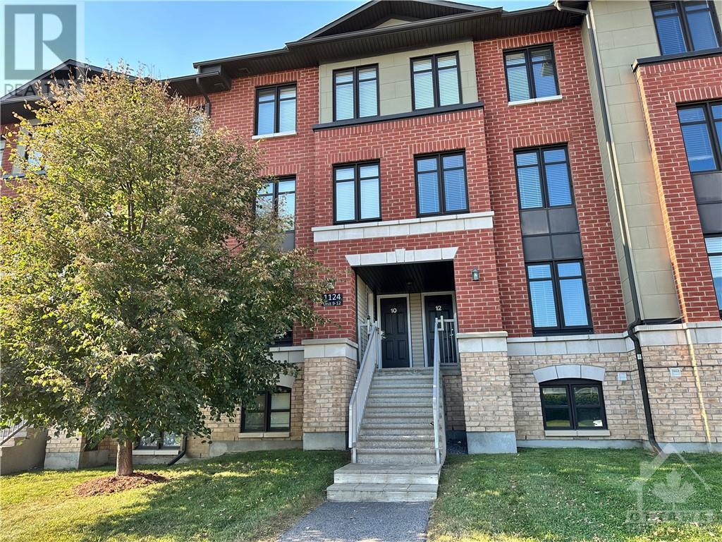 1124 Docteur Corbeil Boulevard Unit#9, Rockland, Ontario  K4K 0G9 - Photo 1 - 1360128