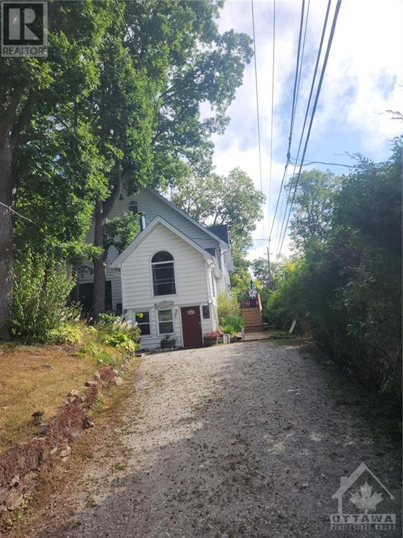 2020 CROW LAKE ROAD, tichborne, Ontario