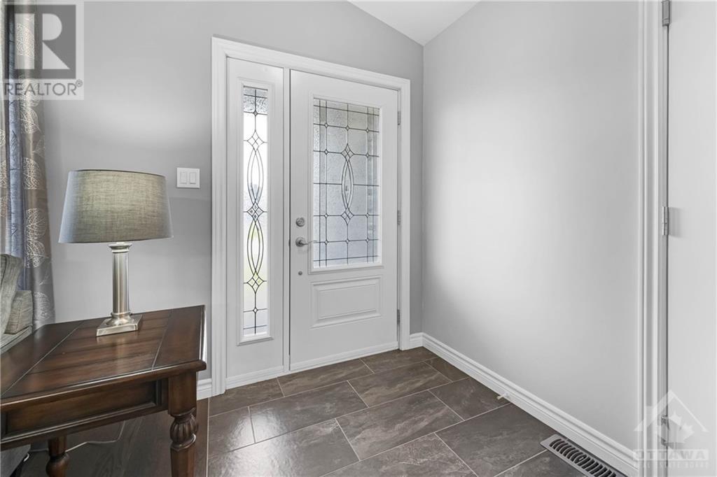 46 Eleanor Drive, Long Sault, Ontario  K0C 1P0 - Photo 3 - 1361253