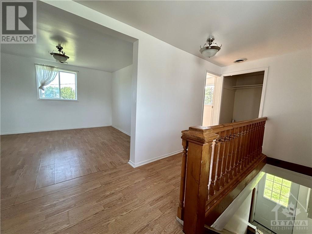 612 Russell Road, Clarence-Rockland, Ontario  K0A 2A0 - Photo 3 - 1361067