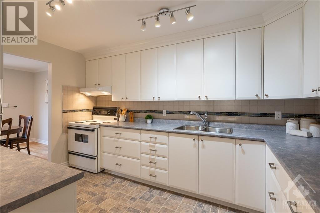 11 Greenboro Crescent, Ottawa, Ontario  K1T 1W6 - Photo 10 - 1361397