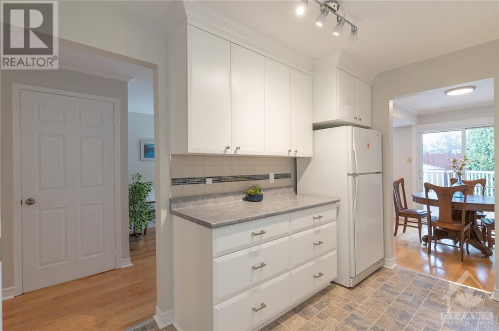 11 Greenboro Crescent, Ottawa, Ontario  K1T 1W6 - Photo 11 - 1361397
