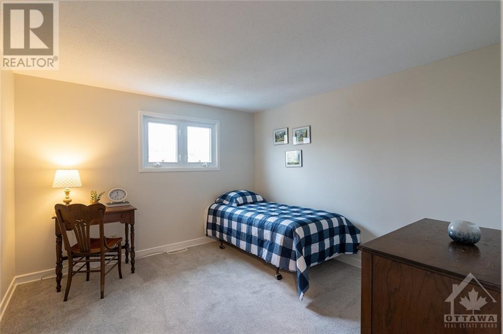 11 Greenboro Crescent, Ottawa, Ontario  K1T 1W6 - Photo 18 - 1361397