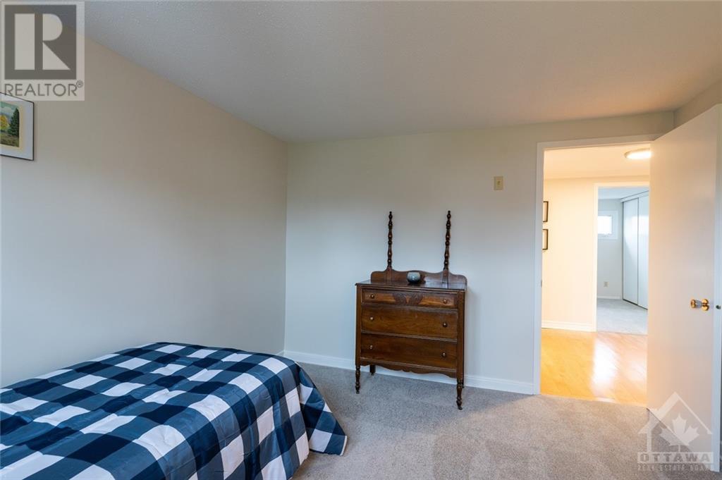11 Greenboro Crescent, Ottawa, Ontario  K1T 1W6 - Photo 19 - 1361397