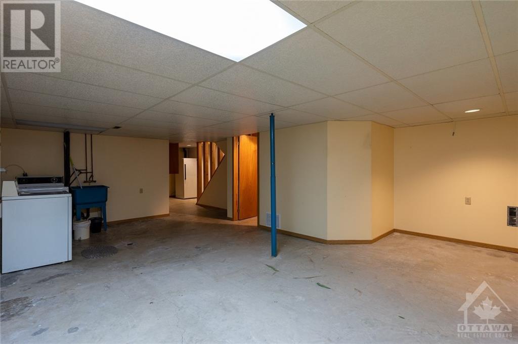 11 Greenboro Crescent, Ottawa, Ontario  K1T 1W6 - Photo 24 - 1361397