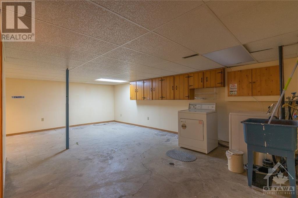 11 Greenboro Crescent, Ottawa, Ontario  K1T 1W6 - Photo 25 - 1361397