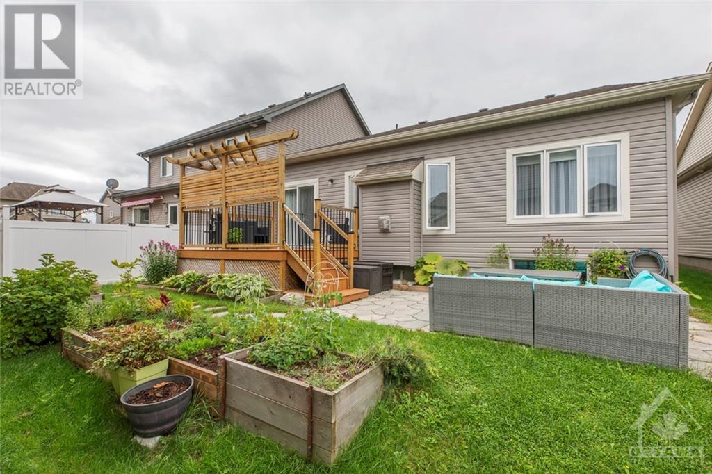 265 Opale Street, Rockland, Ontario  K4K 0G2 - Photo 5 - 1360570