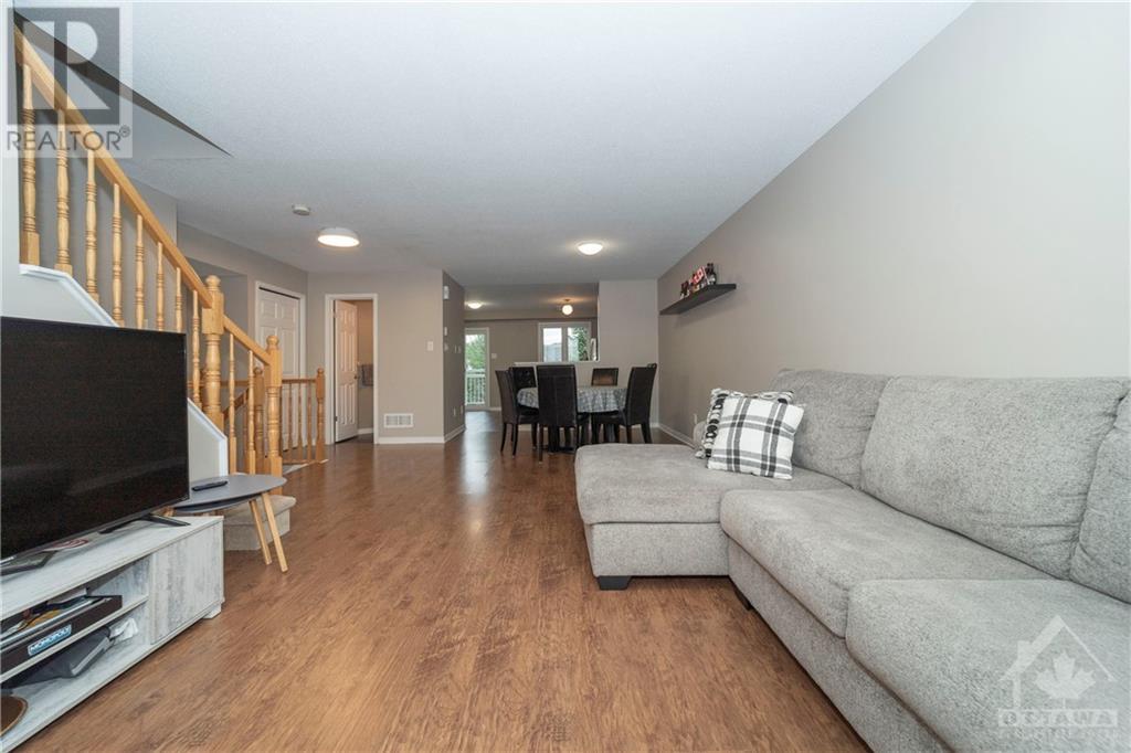 386 Galston Private, Ottawa, Ontario  K1W 0G3 - Photo 5 - 1361589