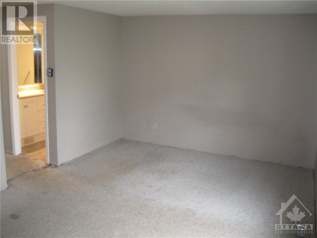 14 Offenbach Lane Unit#e, Ottawa, Ontario  K2G 4Z9 - Photo 12 - 1361384