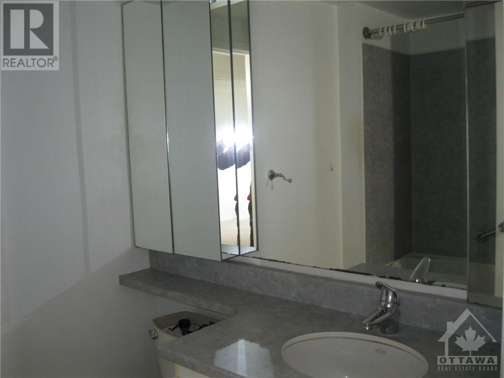 14 Offenbach Lane Unit#e, Ottawa, Ontario  K2G 4Z9 - Photo 18 - 1361384