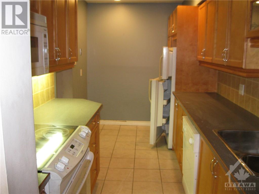 14 Offenbach Lane Unit#e, Ottawa, Ontario  K2G 4Z9 - Photo 5 - 1361384