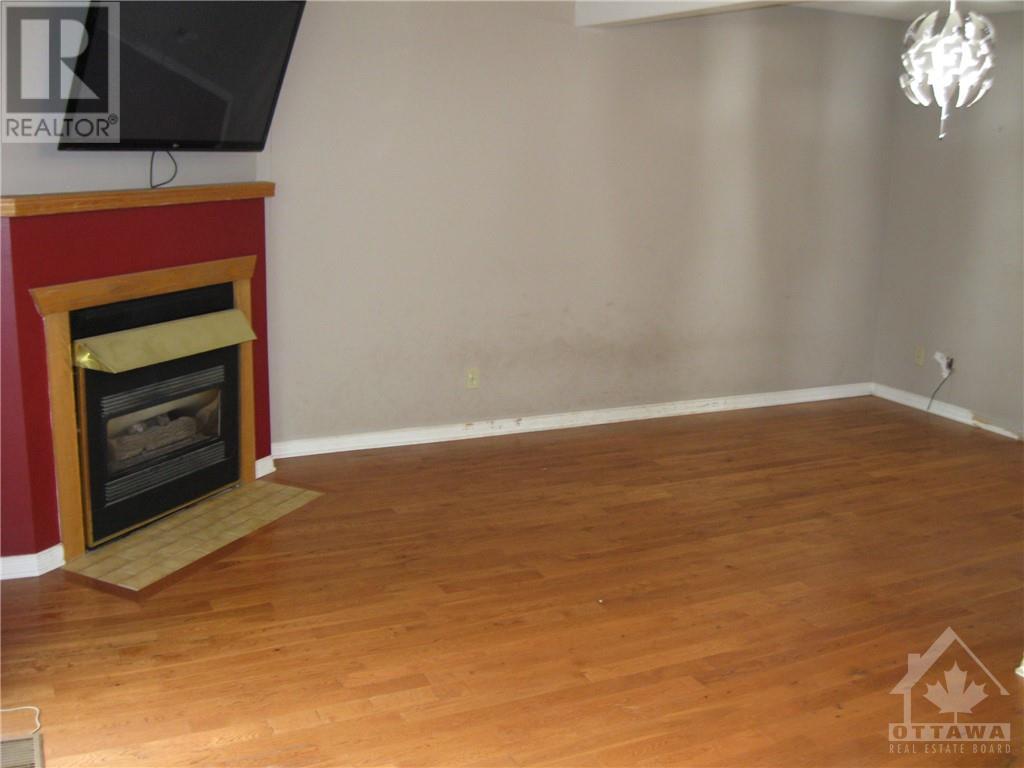 14 Offenbach Lane Unit#e, Ottawa, Ontario  K2G 4Z9 - Photo 9 - 1361384