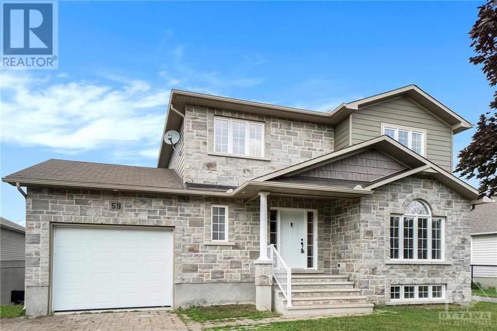 59 STATION TRAIL, russell, Ontario