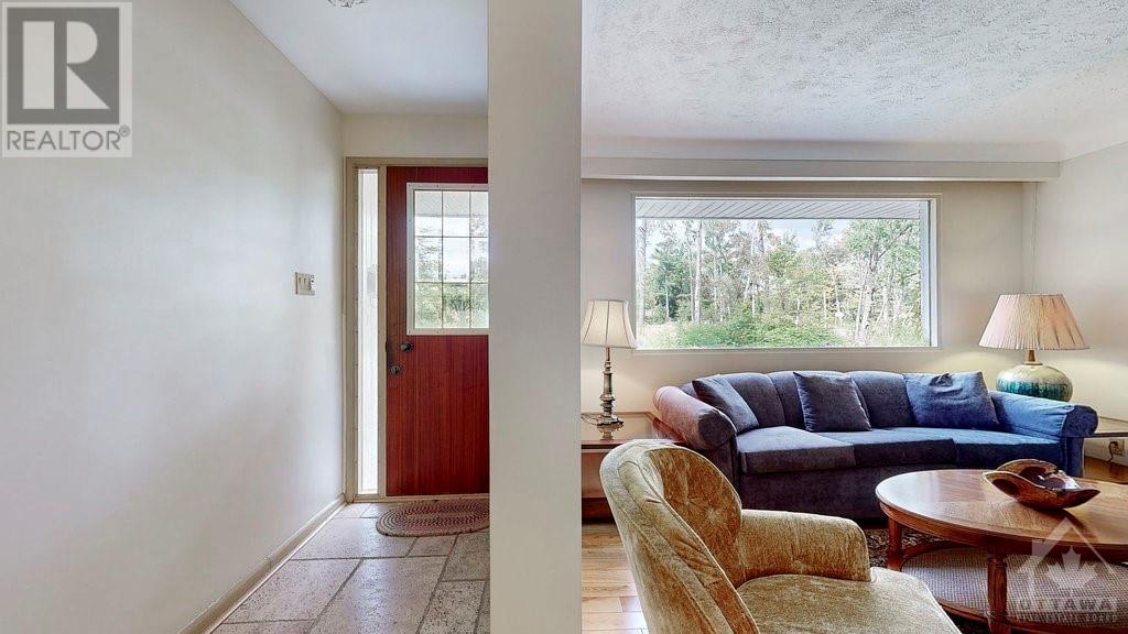 30 Mayo Avenue, Ottawa, Ontario  K2E 6X5 - Photo 5 - 1361283