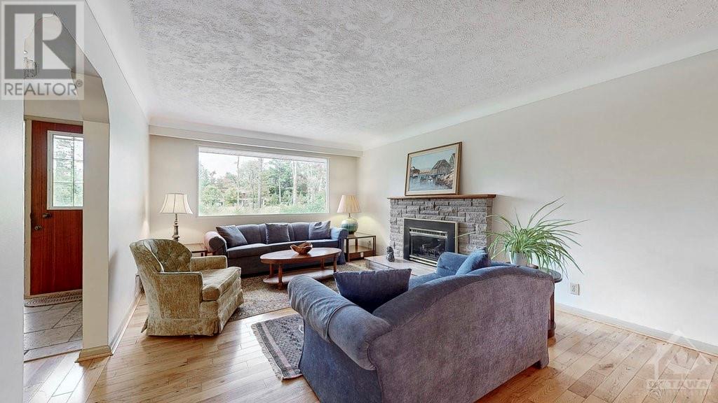 30 Mayo Avenue, Ottawa, Ontario  K2E 6X5 - Photo 6 - 1361283
