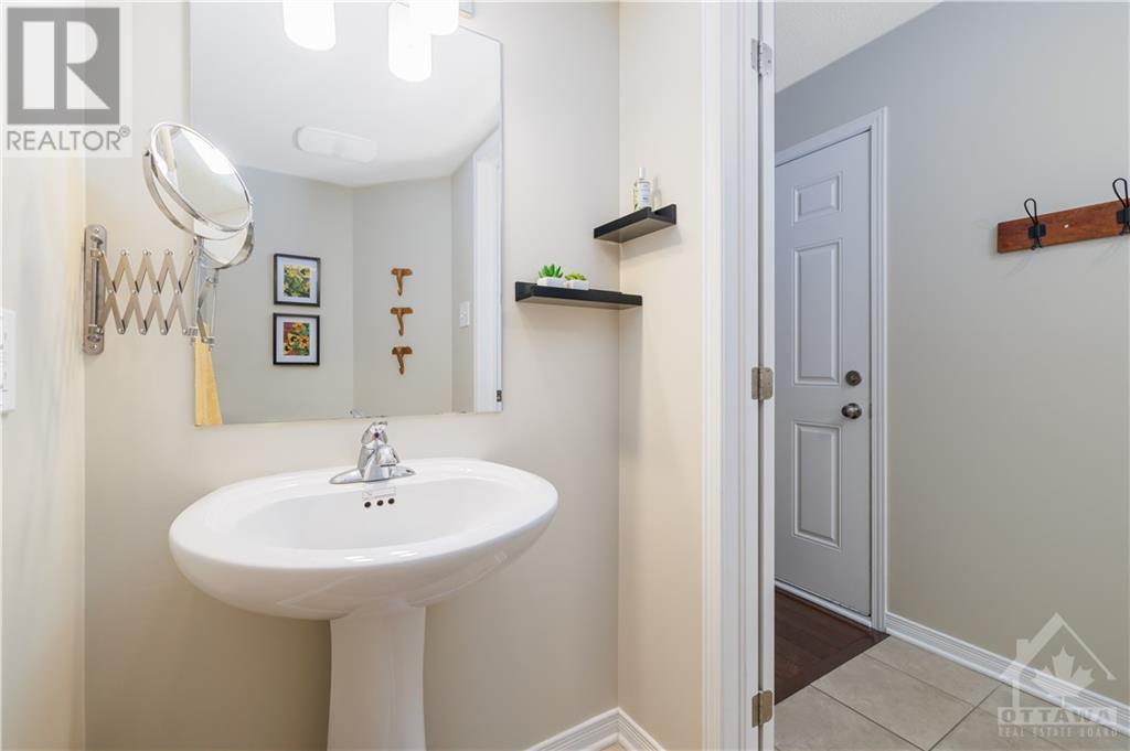 223 Kingswell Street, Ottawa, Ontario  K1T 0L1 - Photo 3 - 1360372
