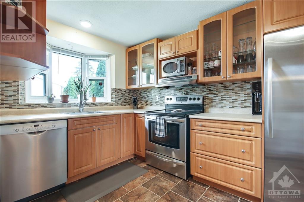 26 Vanessa Terrace, Ottawa, Ontario  K2J 2J8 - Photo 2 - 1359898