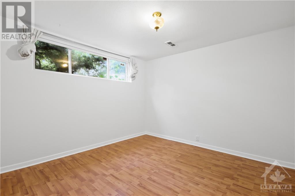 66 Inverness Avenue, Ottawa, Ontario  K2E 6N9 - Photo 21 - 1361686