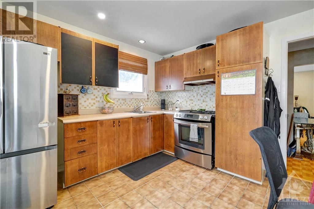 1064 Bourget Avenue, Ottawa, Ontario  K1J 8C2 - Photo 7 - 1360855