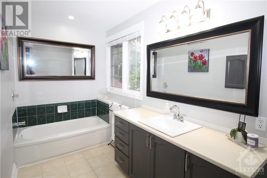 49 Emerald Meadows Drive E, Ottawa, Ontario  K2M 2L5 - Photo 25 - 1358309