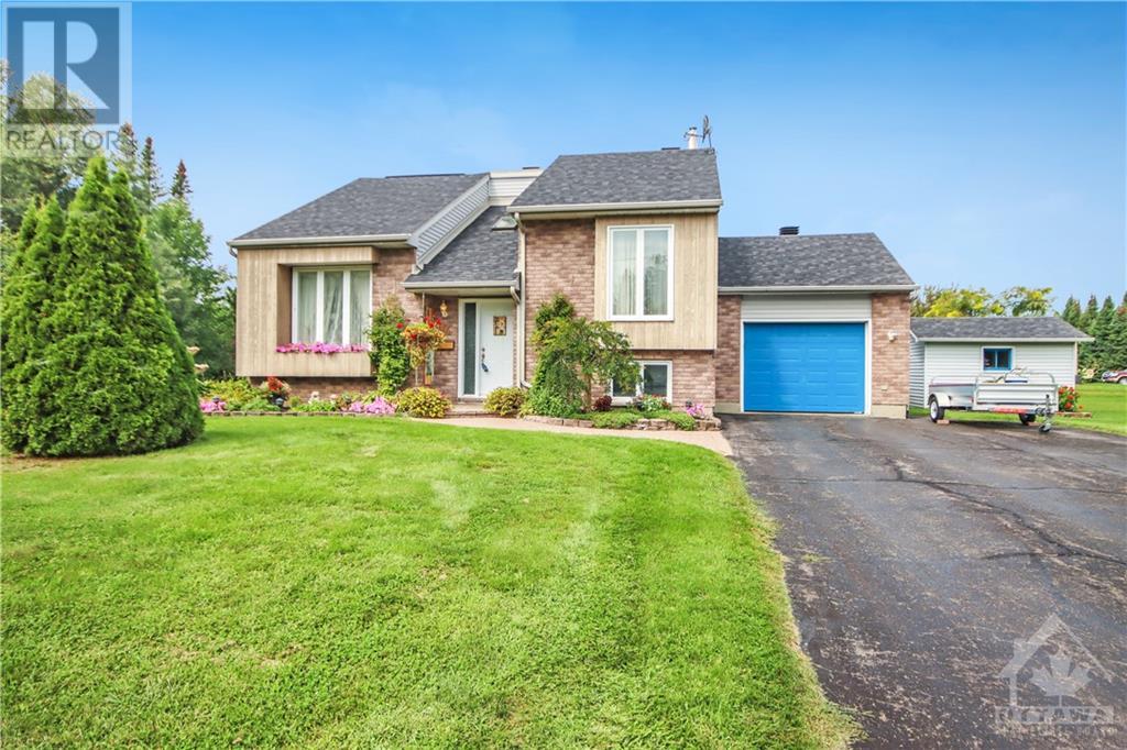 44 STE THERESE BOULEVARD, embrun, Ontario