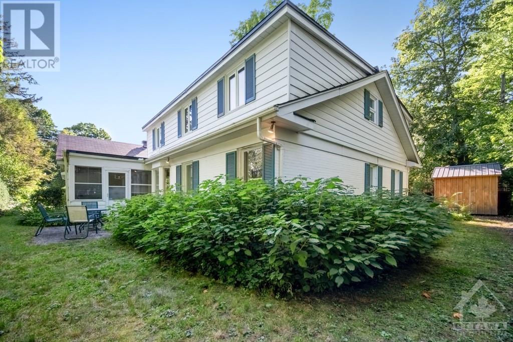 170 Lakeway Drive, Ottawa, Ontario  K1L 5B3 - Photo 2 - 1361350