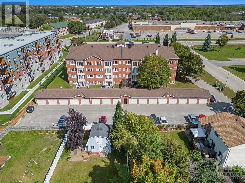 10 Armstrong Drive Unit#406, Smiths Falls, Ontario  K7A 5H8 - Photo 2 - 1361785