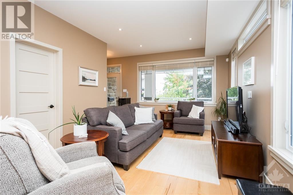 267 Kirchoffer Avenue, Ottawa, Ontario  K2A 1Y1 - Photo 6 - 1361772