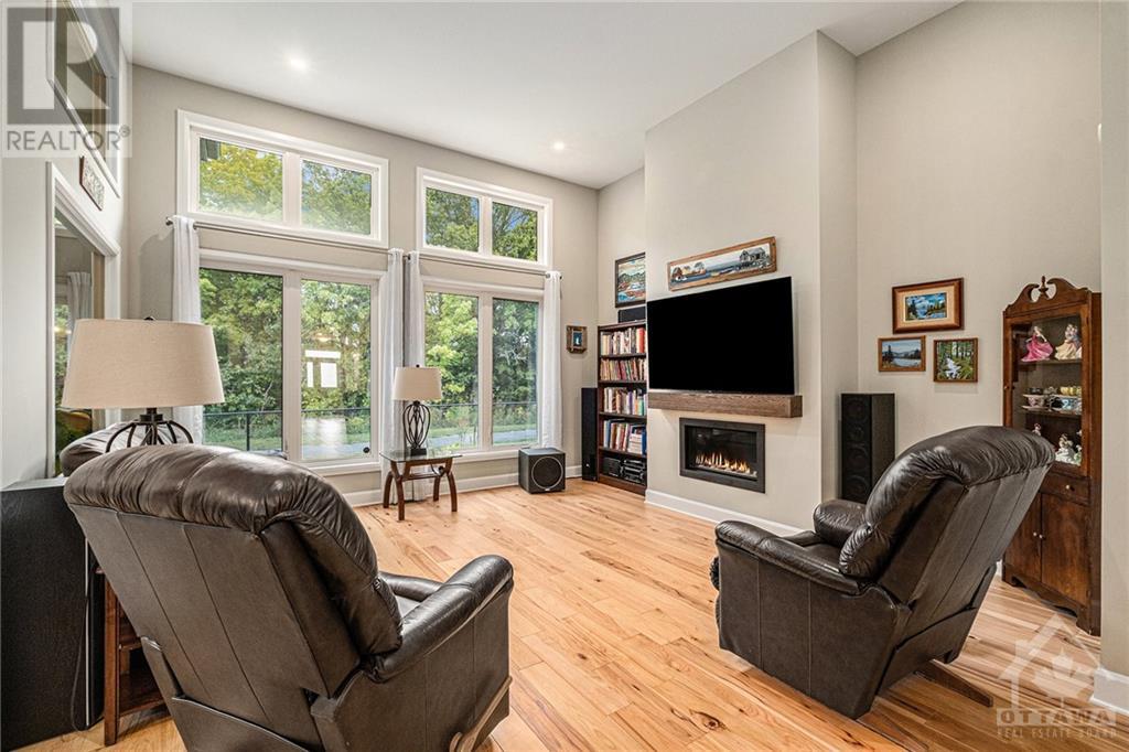 770 Du Rivage Street, Rockland, Ontario  K4K 0K8 - Photo 4 - 1361372
