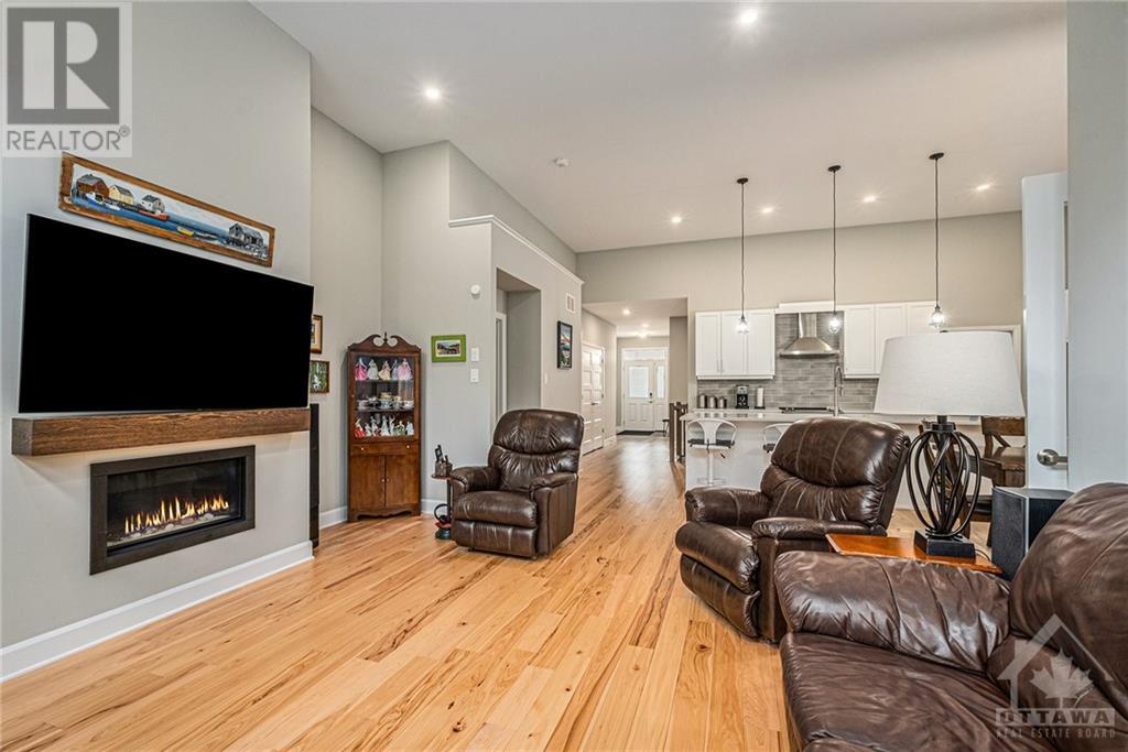 770 Du Rivage Street, Rockland, Ontario  K4K 0K8 - Photo 5 - 1361372