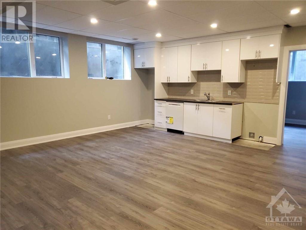 1085 Falaise Road Unit#b, Ottawa, Ontario  K2C 0M8 - Photo 4 - 1361032