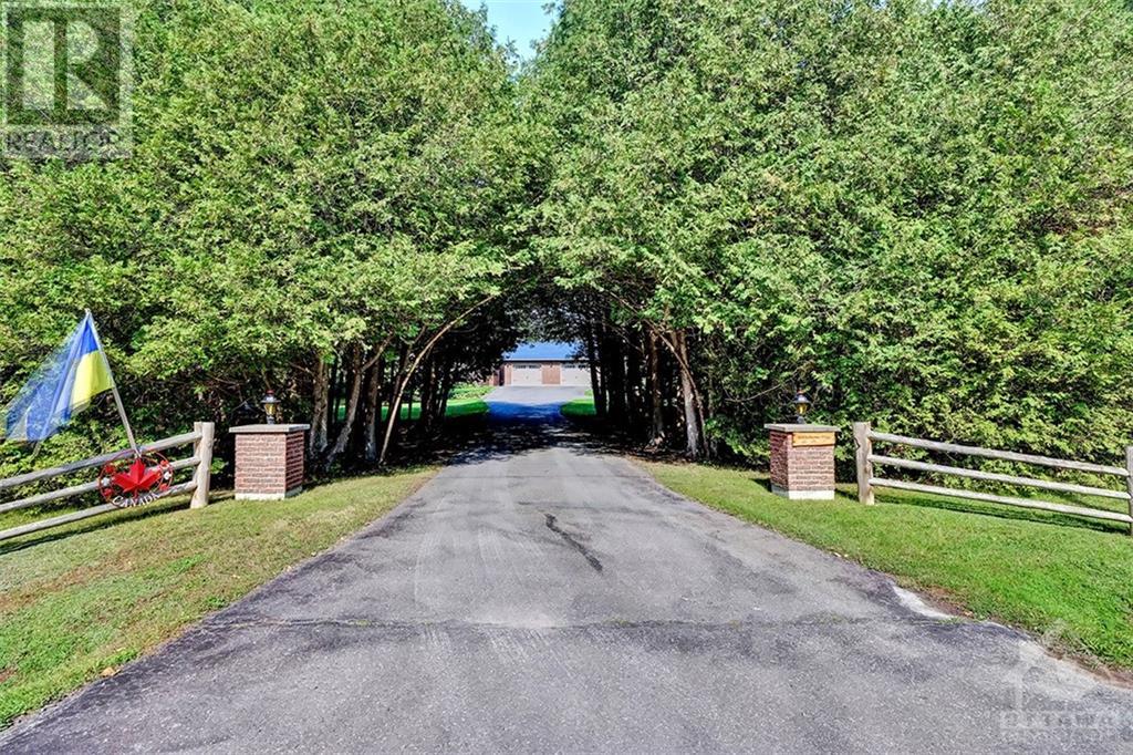 2555 Mcgovern Road, Oxford Mills, Ontario  K0G 1S0 - Photo 4 - 1361287