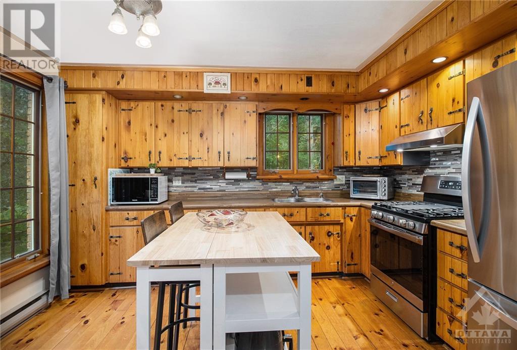 2289 Ross Road, Pembroke, Ontario  K8A 6W4 - Photo 19 - 1361710