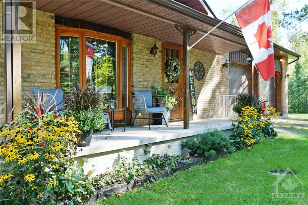 2289 Ross Road, Pembroke, Ontario  K8A 6W4 - Photo 5 - 1361710