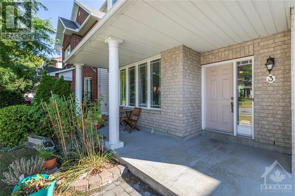 3 Gateshead Avenue, Ottawa, Ontario  K2K 2G3 - Photo 3 - 1360780