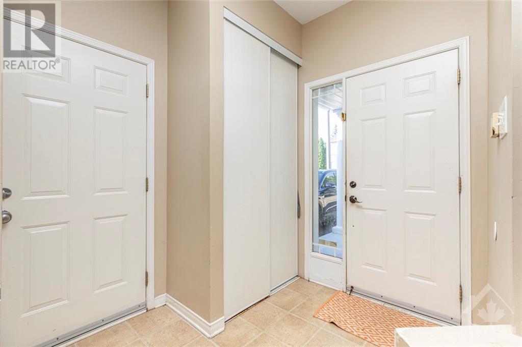 3 Gateshead Avenue, Ottawa, Ontario  K2K 2G3 - Photo 4 - 1360780
