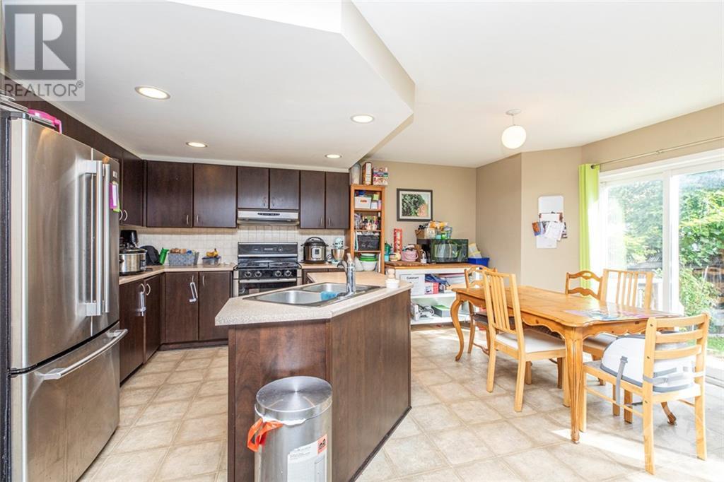 3 Gateshead Avenue, Ottawa, Ontario  K2K 2G3 - Photo 7 - 1360780