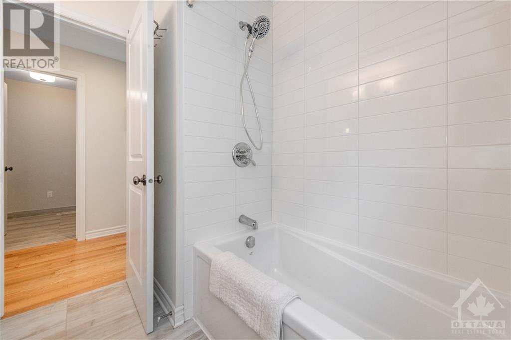 92 Eric Maloney Way, Gloucester, Ontario  K1T 0R2 - Photo 23 - 1361684