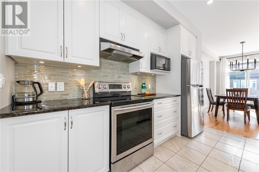92 Eric Maloney Way, Gloucester, Ontario  K1T 0R2 - Photo 5 - 1361684