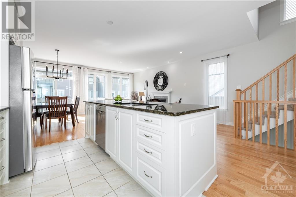 92 Eric Maloney Way, Gloucester, Ontario  K1T 0R2 - Photo 6 - 1361684
