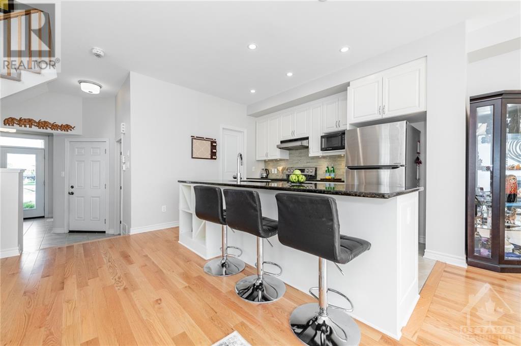 92 Eric Maloney Way, Gloucester, Ontario  K1T 0R2 - Photo 7 - 1361684